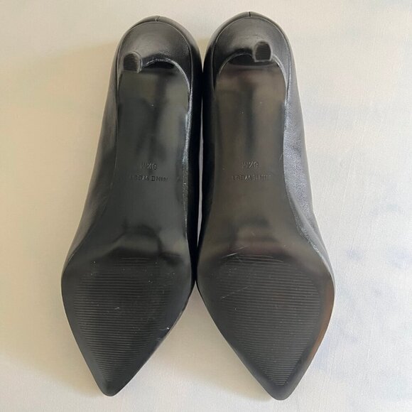 Nine West Vintage Black Heels with Gold Eyelets & Leather Tie Bow Size 8.5 - Picture 6 of 7